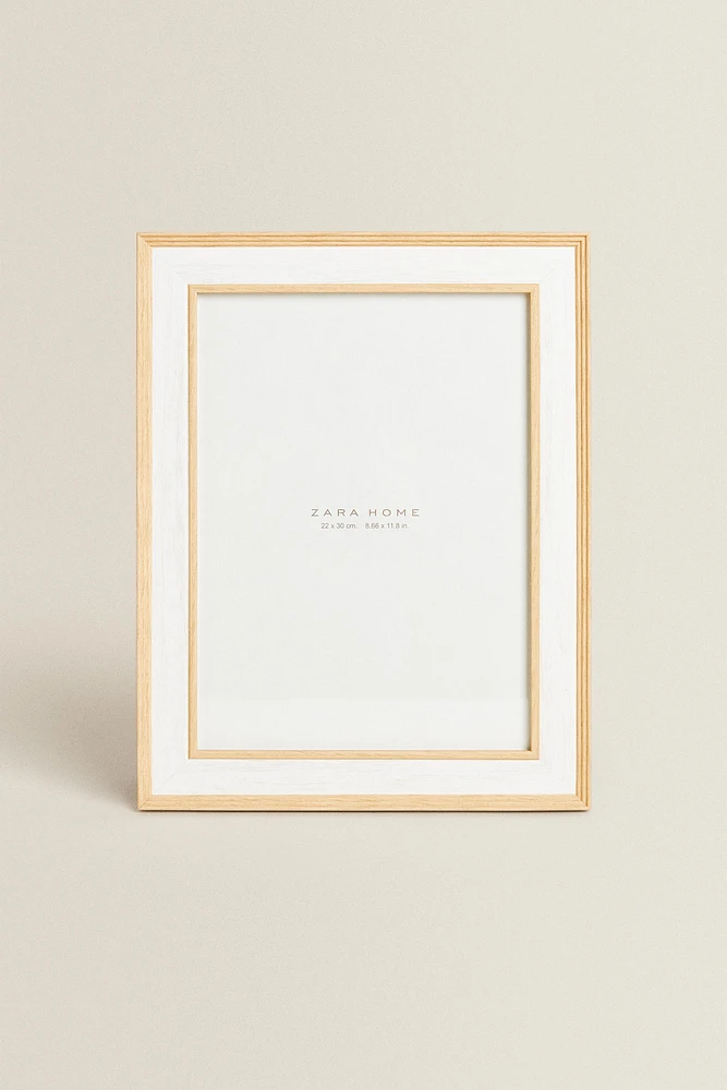 CONTRAST WOODEN PICTURE FRAME