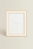 CONTRAST WOODEN PICTURE FRAME