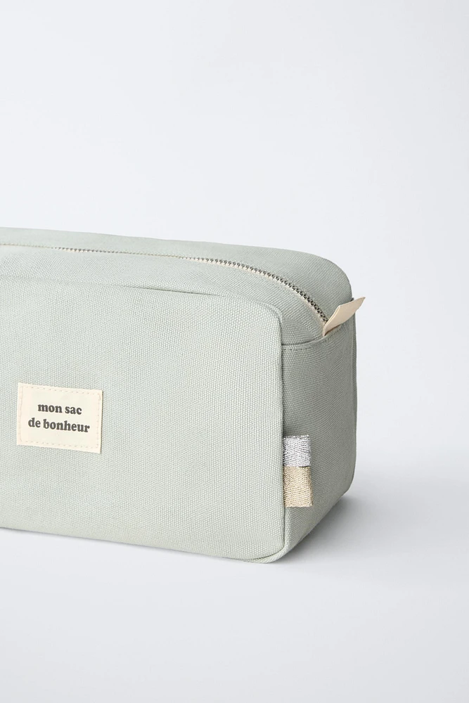 BASIC TOILETRY BAG