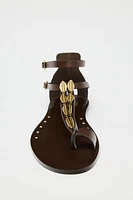LEATHER SANDALS WITH ORNAMENT