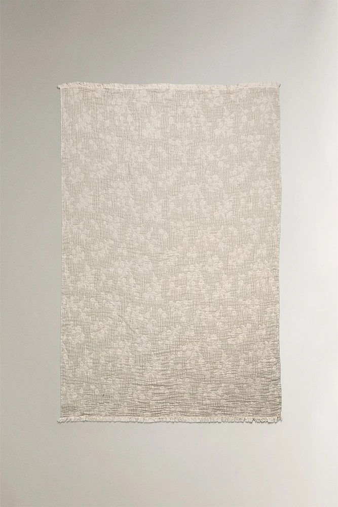 FLORAL JACQUARD BLANKET