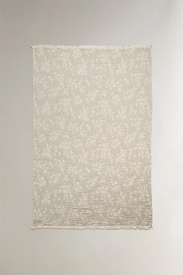 FLORAL JACQUARD BLANKET