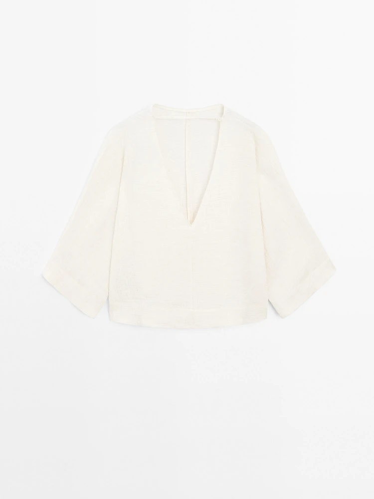 Shirt with V-neckline at the back - Studio