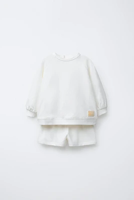 SWEATSHIRT AND BERMUDA SHORTS SET WITH LABEL