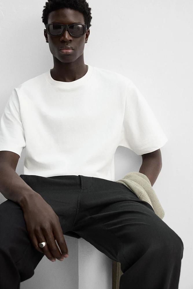 RELAXED FIT T-SHIRT