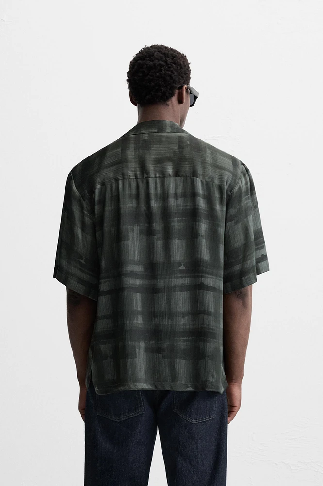 CHEMISE À IMPRIMÉ ABSTRAIT