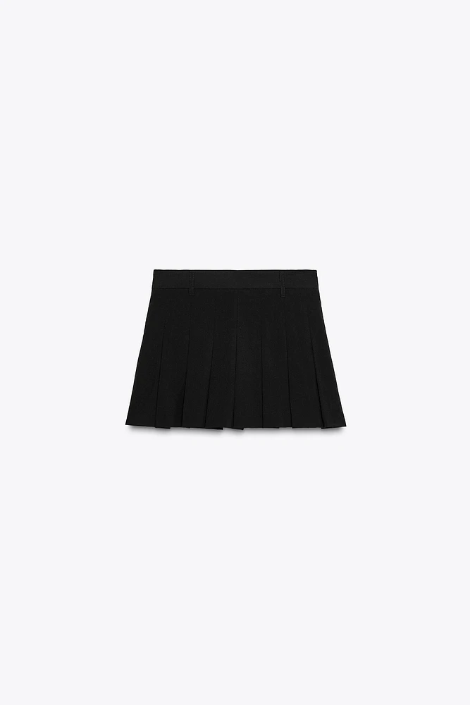 PLEATED SKORT