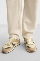 RETRO STYLE SNEAKERS