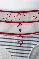 6- ANS/ LOT DE TROIS CULOTTES CŒURS