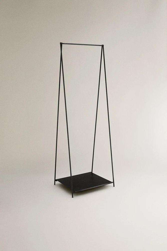 PORTANT DE VÊTEMENTS MÉTAL AVEC BASE