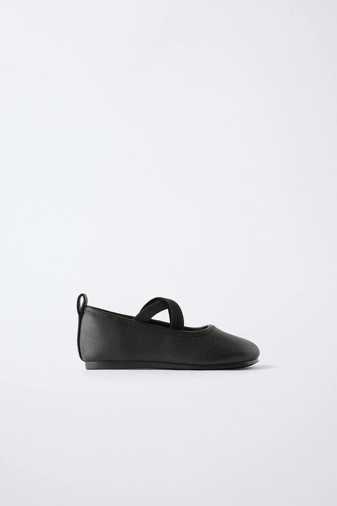 BALLERINES EN CUIR
