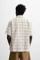 CHEMISE AVEC STRUCTURE À CARREAUX