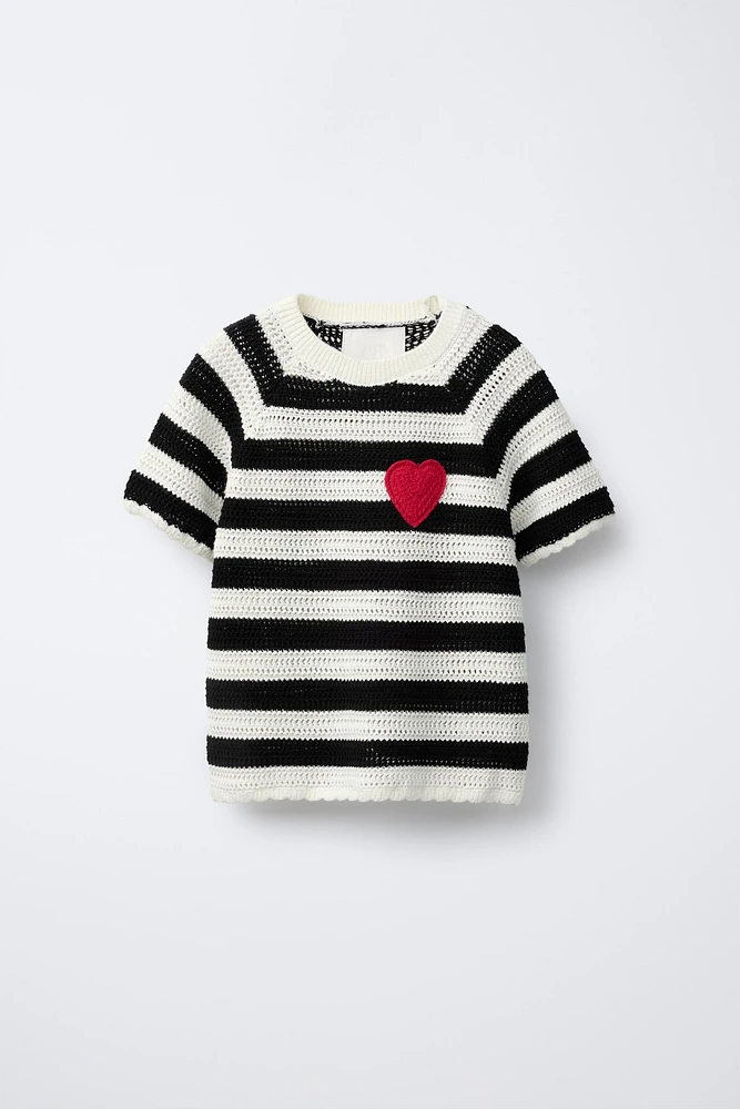 HEART PATCH STRIPED T-SHIRT