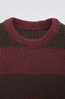 PULL EN MAILLE À RAYURES
