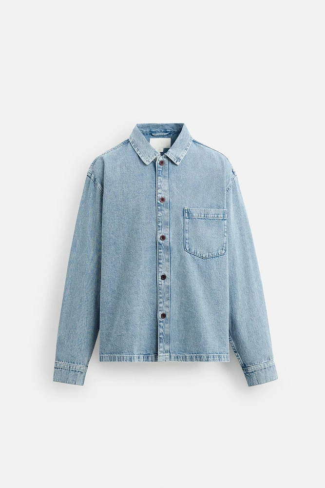 CHEMISE EN JEAN COUPE CARRÉE