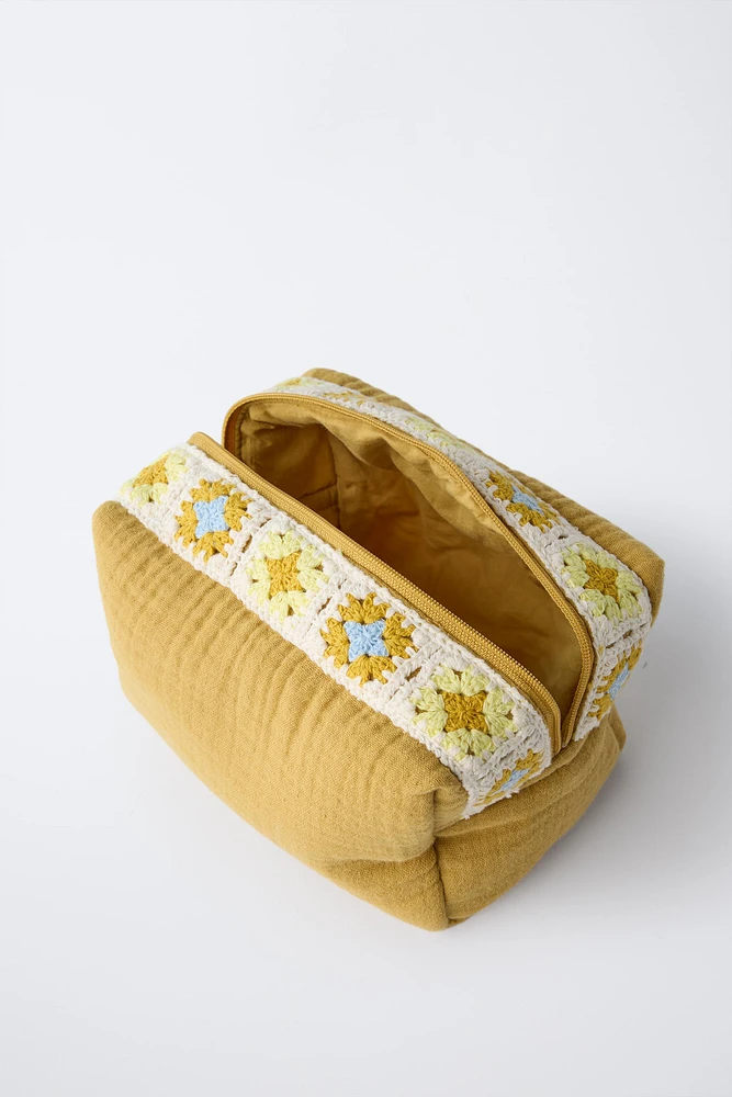 TROUSSE TEXTURE CROCHET