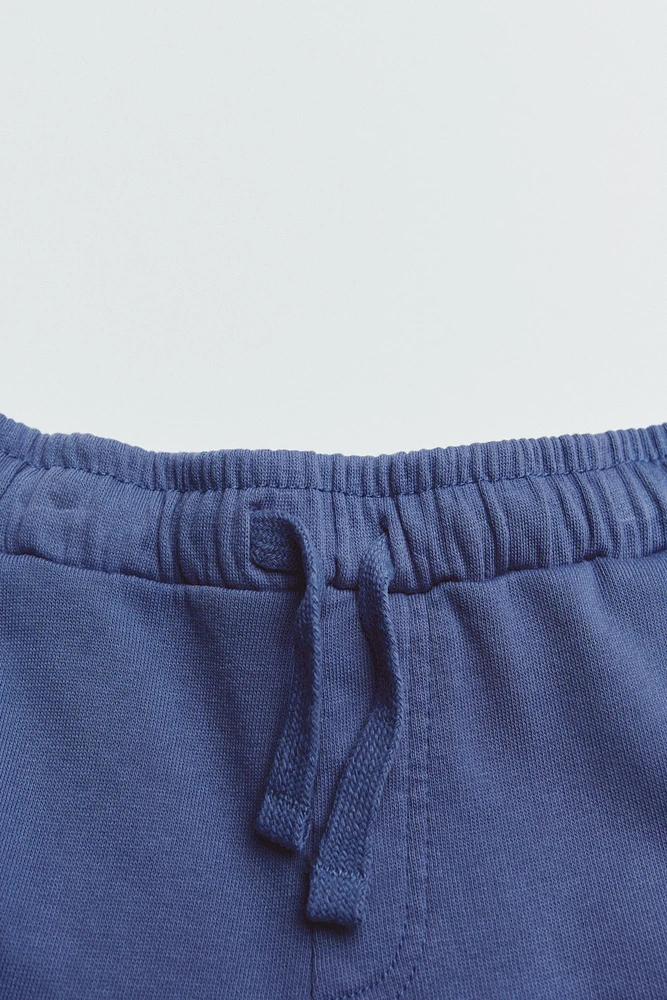 PLUSH CARGO SHORTS