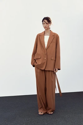 BELTED OVERSIZED BLAZER