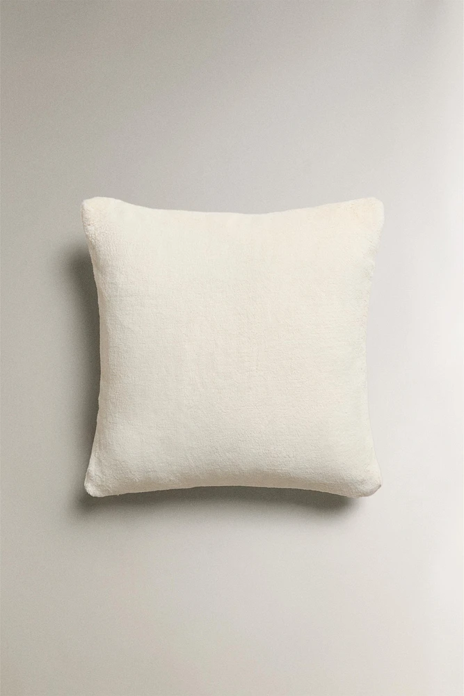 HOUSSE DE COUSSIN FAUSSE FOURRURE UNIE