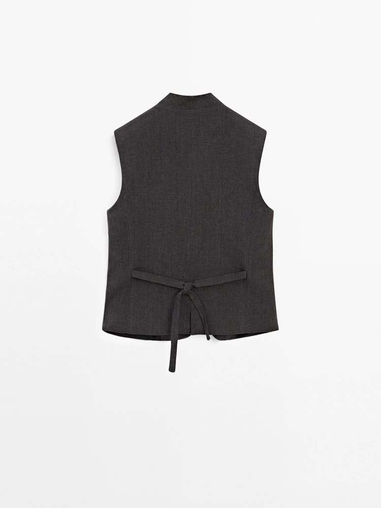 100% linen V-neck waistcoat