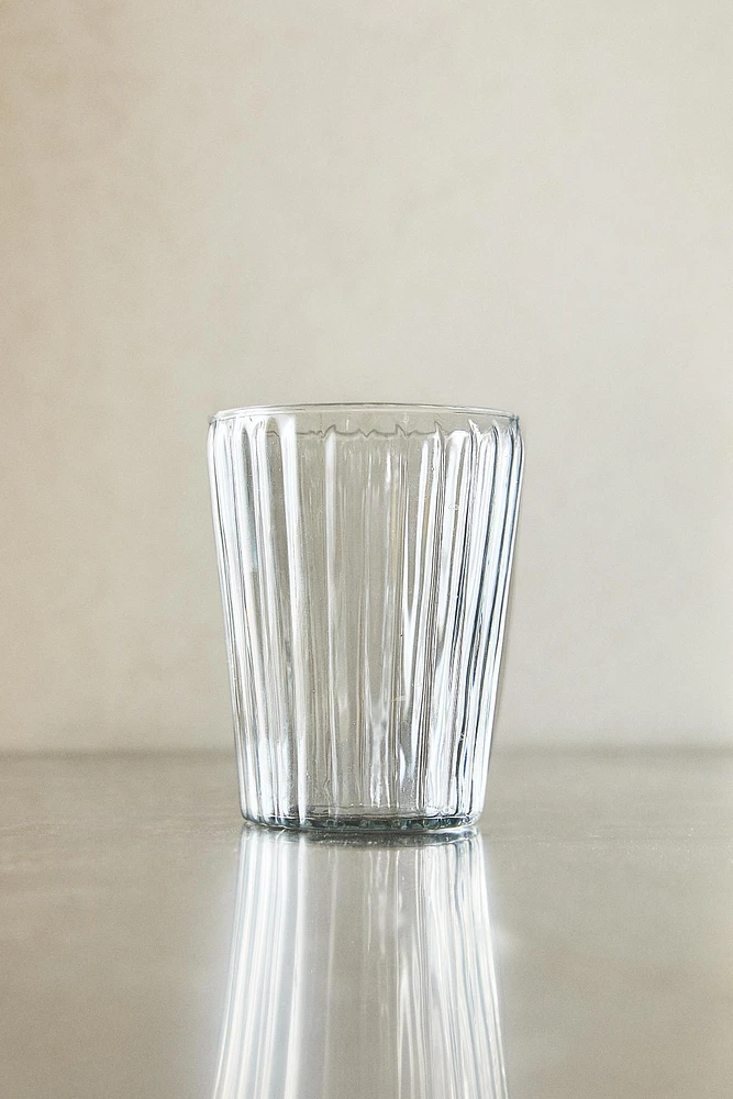 RAISED DESIGN GLASS TUMBLER