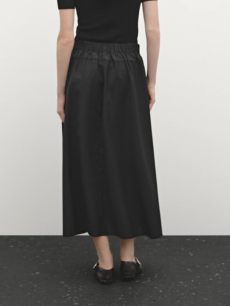 Technical fabric skirt with wool