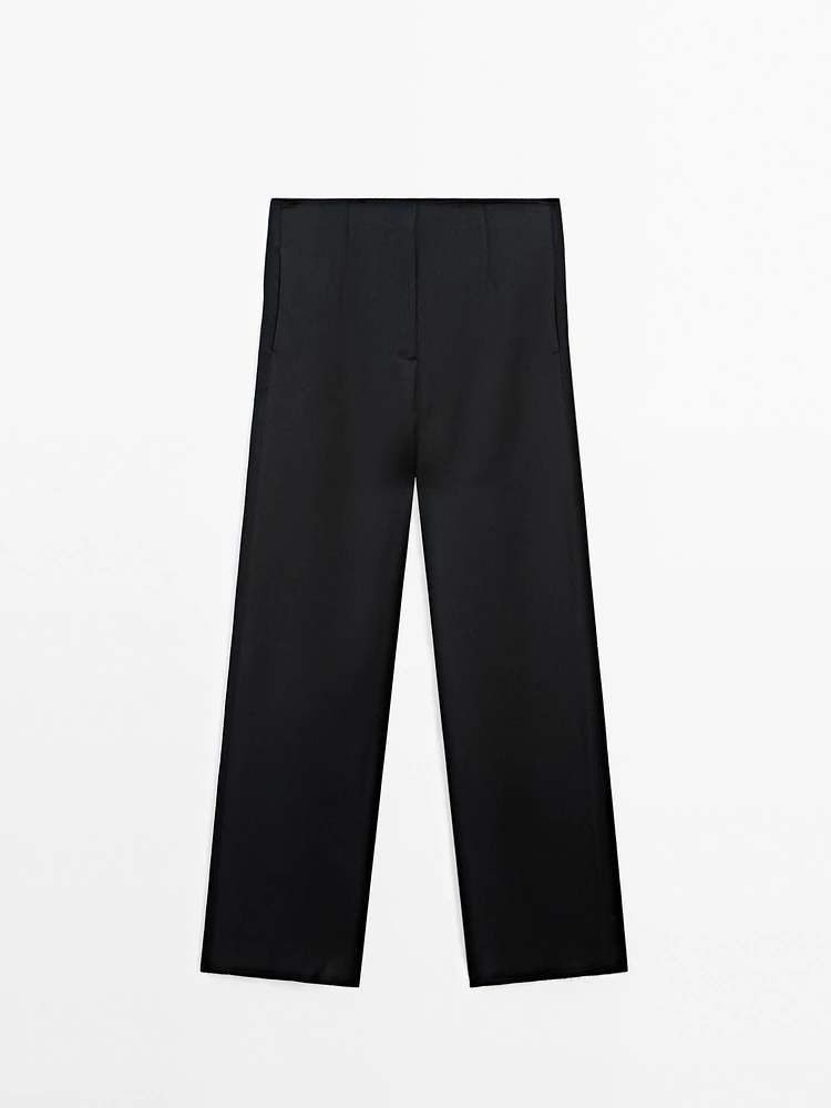 Pantalon fluide satiné et texturé