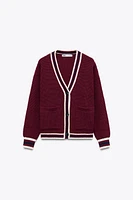GILET EN MAILLE AVEC LISERÉS