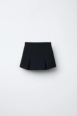 PINSTRIPE SKORT
