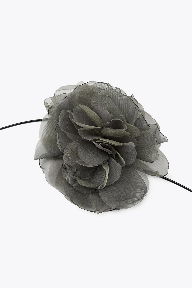 COLLIER FLEUR EN TISSU