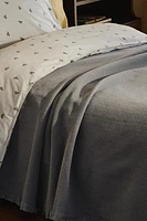 CHILDREN'S BEDSPREAD WITH RUFFLES
