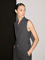 100% linen V-neck waistcoat