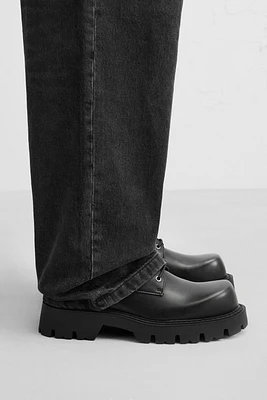 CHAUSSURES À SEMELLE VOLUME