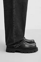 CHAUSSURES À SEMELLE VOLUME