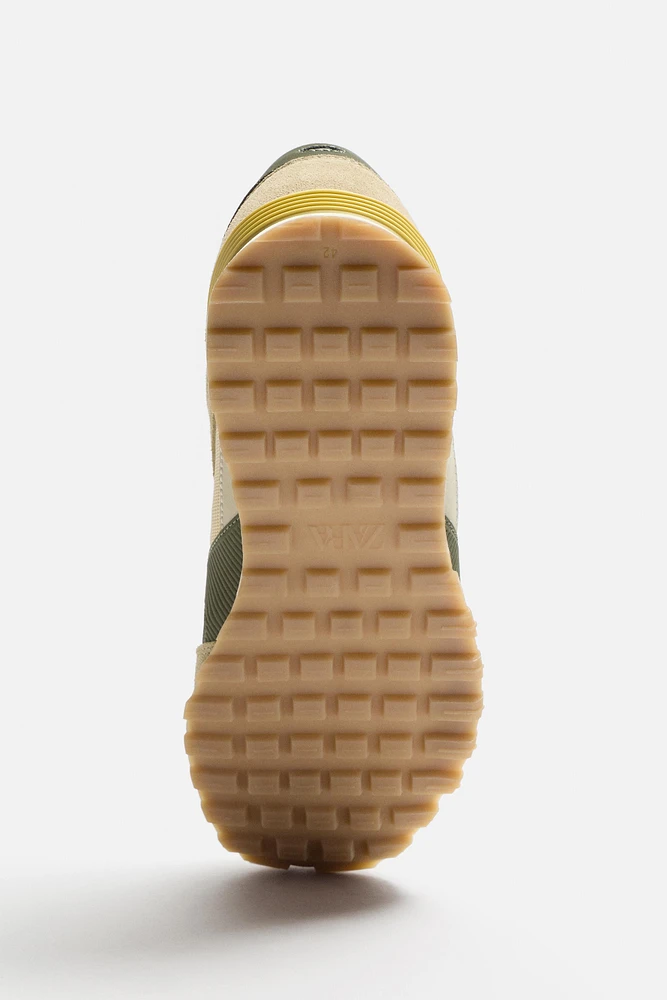 RETRO STYLE SNEAKERS