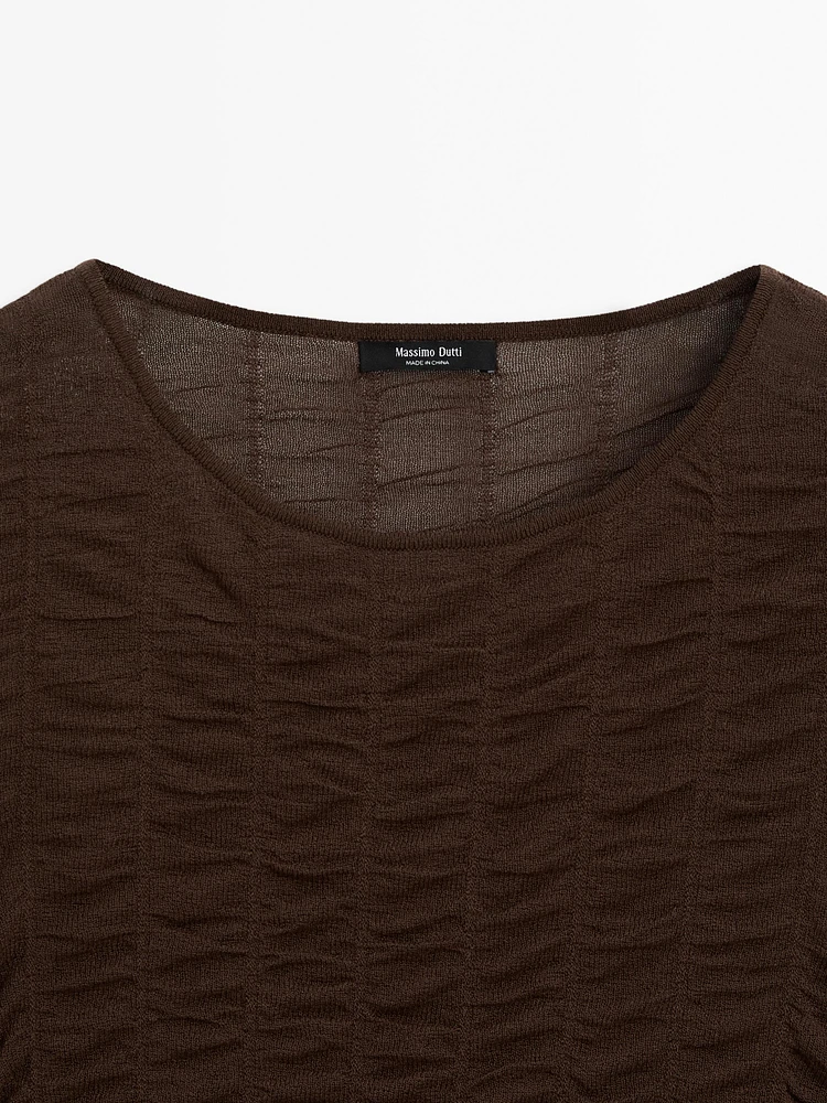 Short sleeve T-shirt with gathered detail