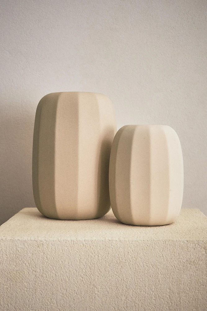 VASE GRÈS LIGNES