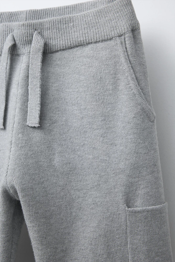PANTALON EN MAILLE STYLE JOGGING