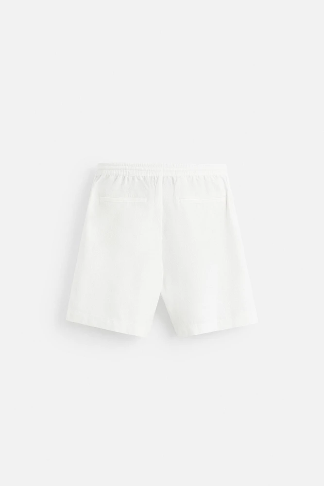 BOUCLÉ TEXTURED SHORTS