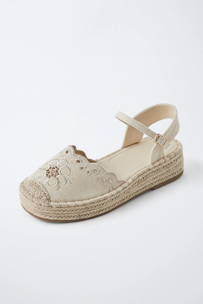 ESPADRILLE BRODÉE