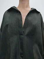 Loose-fitting shirt with pintuck detailing