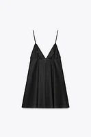 ROBE COURTE À BRETELLES