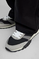 RETRO STYLE LEATHER SNEAKERS