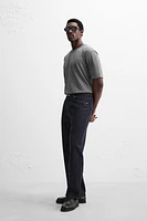JEAN STRAIGHT FIT BROSSÉ