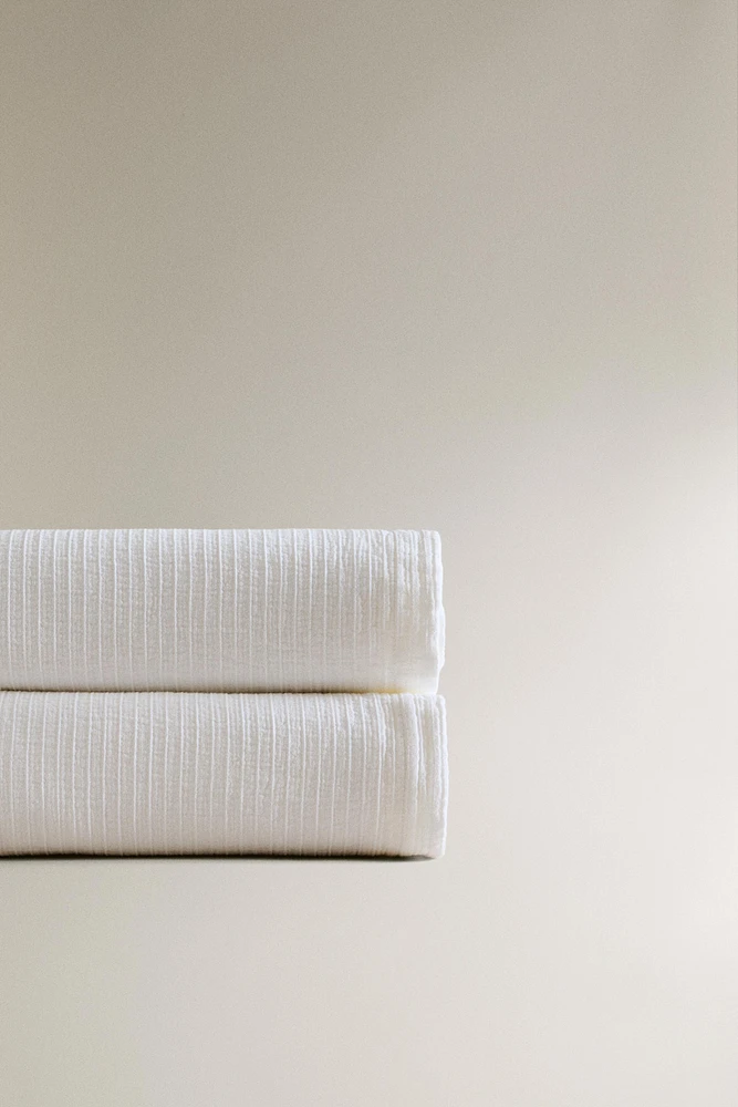 TEXTURED CHENILLE BEDSPREAD