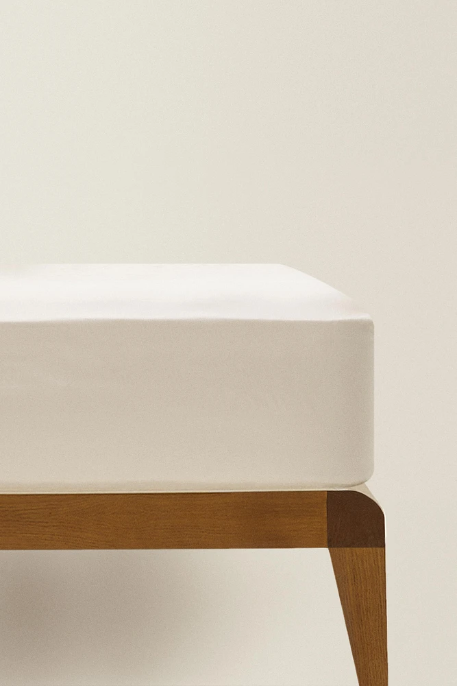 SATEEN FITTED SHEET | 11.8" THICK (300 THREAD COUNT)