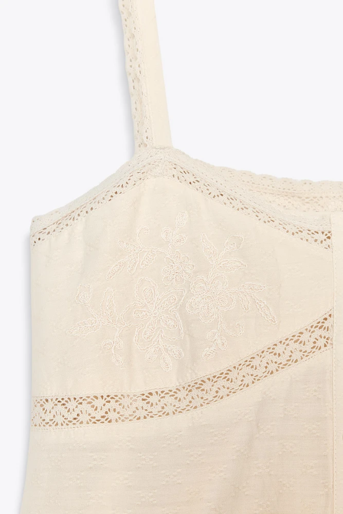 EMBROIDERED LACE TOP