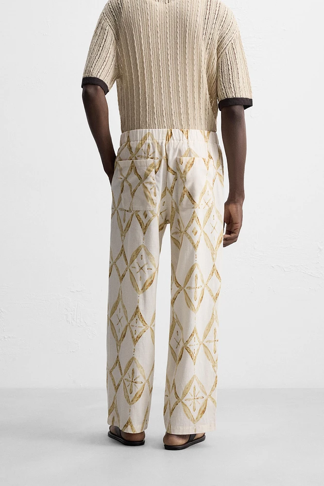GEOMETRIC PRINT RELAXED FIT PANTS