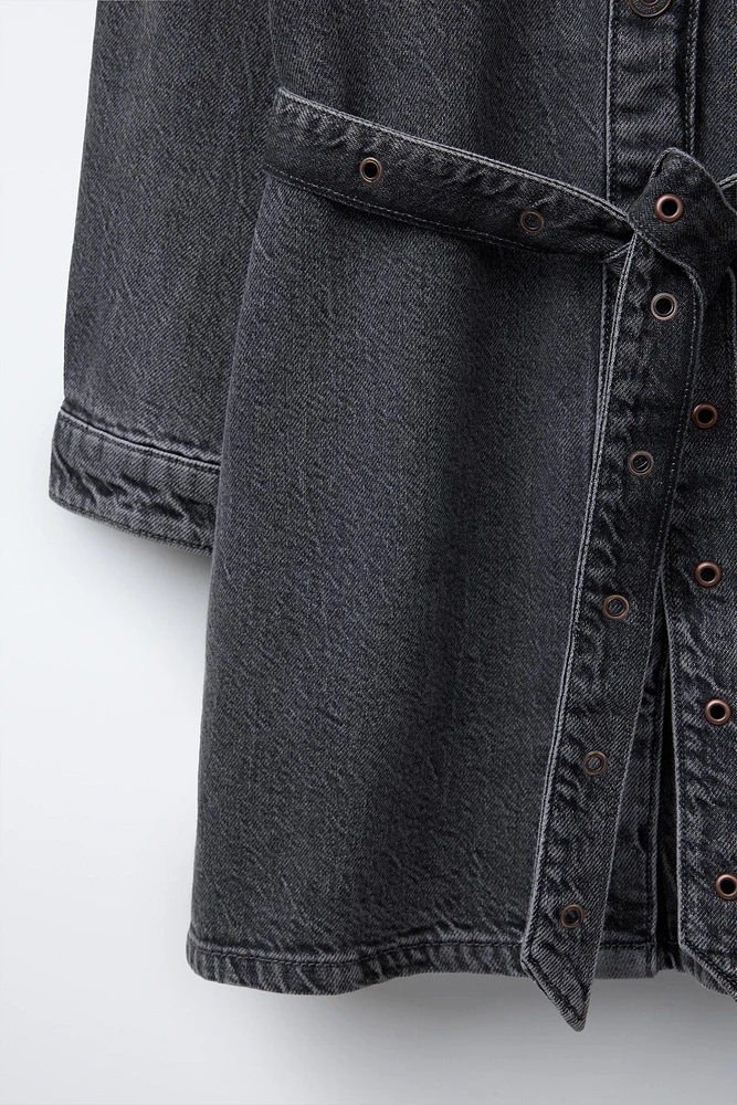 ROBE EN JEAN À CEINTURE