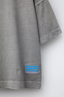 ENSEMBLE TEINT EN PIÈCE T-SHIRT ET BERMUDA IMPRIMÉ